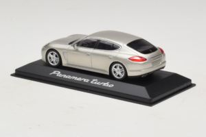 Porsche Panamera 970 Turbo Silver Minichamps 1:43 WAP02000519 Diecast - image 3 of 5
