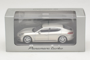 Porsche Panamera 970 Turbo Silver Minichamps 1:43 WAP02000519 Diecast - image 5 of 5
