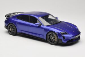 Porsche Taycan J1 Turbo GT Purple Sky Metallic GT Spirit 1:18 GT520 Resin - image 4 of 6
