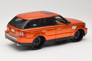 Range Rover Sport L320 Orange Maisto 1:18 31081 Diecast - image 3 of 8