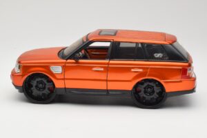 Range Rover Sport L320 Orange Maisto 1:18 31081 Diecast - image 4 of 8