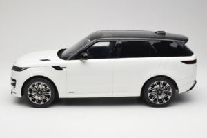 Range Rover Sport L461 P510e Fuji White GT Spirit 1:12 GT553 Resin - image 3 of 6