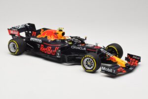 Red Bull Racing Honda RB16B #11 S. Perez Mexican GP 2021 Minichamps 1:18 110211911 Diecast - image 4 of 6
