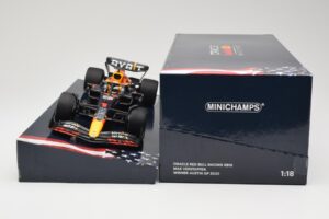 Red Bull Racing RB18 #1 M. Verstappen Winner Austin GP 2022 Minichamps 1:18 113222901 Diecast - image 6 of 6