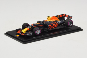 Red Bull RB13 Tag Heuer #33 M. Verstappen Belgian Grand Prix 2017 Spark 1:43 AM33SP8 Resin - image 2 of 4