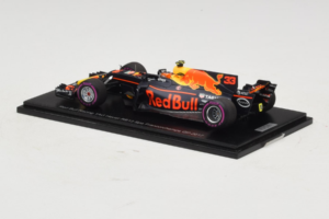 Red Bull RB13 Tag Heuer #33 M. Verstappen Belgian Grand Prix 2017 Spark 1:43 AM33SP8 Resin - image 3 of 4