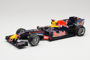 Red Bull RB6 Renault #5 S. Vettel Red Bull Racing Brazilian Grand Prix Winner 2010 Minichamps 1:18 110100205 Diecast