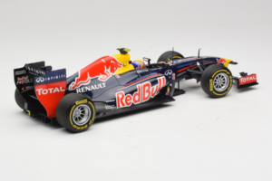 Red Bull RB8 Renault #2 M. Webber Red Bull Racing Showcar 2012 Minichamps 1:18 110120072 Diecast - image 2 of 7
