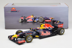 Red Bull RB8 Renault #2 M. Webber Red Bull Racing Showcar 2012 Minichamps 1:18 110120072 Diecast - image 7 of 7