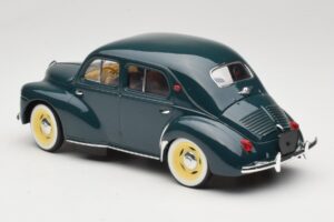 Renault 4CV Green Solido 1:18 8047 Diecast - image 5 of 6