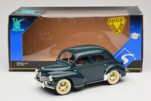 Renault 4CV Green Solido 1:18 8047 Diecast - image 6 of 6