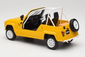 Renault 4L JP4 Jaune Tournesol Otto 1:18 OT1079 Resin - image 5 of 6