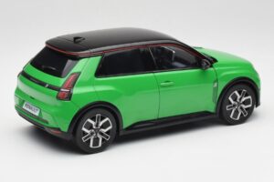 Renault 5 E-Tech Electric Pop Green & Black Norev 1:18 185502 Diecast - image 3 of 8
