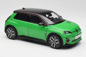 Renault 5 E-Tech Electric Pop Green & Black Norev 1:18 185502 Diecast - image 6 of 8