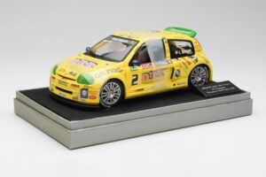 Renault Clio Sport #2 E. Rangoni Renault Clio Trophy Winner 2000 Universal Hobbies 1:18 7711218616 Diecast