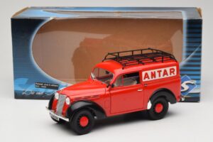 Renault Juvaquatre Utilitaire Red Solido 1:18 8424 Diecast - image 8 of 8