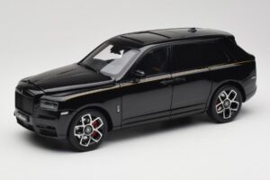 Rolls-Royce Cullinan Black With Gold Coachline & Shadow Wheels OEM 1:18 028-15A Diecast