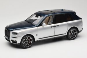 Rolls-Royce Cullinan Blue & Silver Two-Tone OEM 1:18 028-16B Diecast
