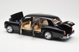 Rolls-Royce Phantom VI EWB Black Kyosho 1:18 08905BK Diecast - image 5 of 8