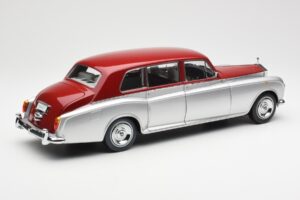 Rolls-Royce Phantom VI Silver Red Kyosho 1:18 08905SR Diecast - image 3 of 8