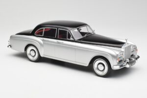 Rolls-Royce Silver Cloud III Mulliner Silver & Black MCG 1:18 MCG18128 Diecast - image 4 of 6