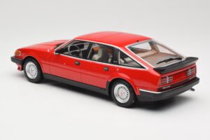 Rover Vitesse SD1 3.5 V8 Red Minichamps 1:18 107138401 Diecast - image 5 of 6