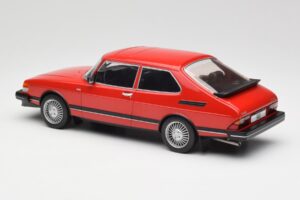 Saab 900 GL Red MCG 1:18 MCG18340 Diecast - image 4 of 6