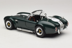 Shelby Cobra 427 S/C Dark Green White Stripes Road Signature 1:18 92058-P1 Diecast - image 7 of 8