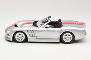 Shelby Series 1 Silver Bburago 1:18 3323 Diecast - image 4 of 8