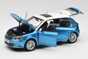 Skoda Fabia Mk3 Blue OEM 1:18 ZSF000004BLA Diecast - image 2 of 8