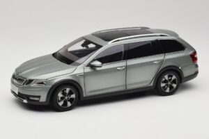 Skoda Octavia Mk4 Combi Green Paudi Model 1:18 ZMR000005GRU Diecast