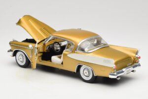 Studebaker Golden Hawk Anson 1:18 30384 Diecast - image 5 of 8