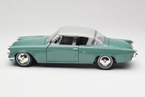 Studebaker Starliner Seafoam Green & Shasta White Maisto 1:18 31651 Diecast - image 2 of 8
