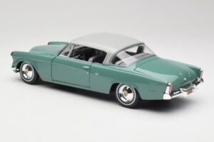 Studebaker Starliner Seafoam Green & Shasta White Maisto 1:18 31651 Diecast - image 3 of 8