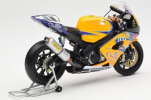 Suzuki GSX-R 1000 Team Alstare Corona Extra T. Corser WSB 2005 Minichamps 1:12 122052211 Diecast - image 3 of 6
