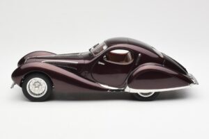 Talbot-Lago T150 C-SS Figoni & Falaschi Teardrop Dark Bordeaux Metallic CMC 1:18 M-179 Diecast - image 3 of 6