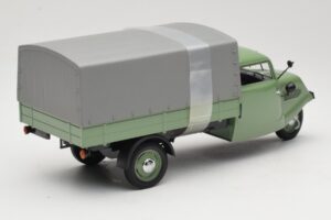 Tempo Dreirad Canvas Green Minichamps 1:18 180099020 Diecast - image 3 of 8