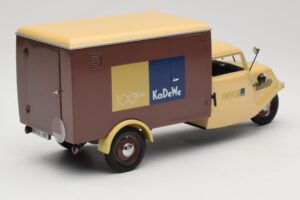 Tempo Hanseat 100 Jahre KaDeWe Minichamps 1:18 0686354688 Diecast - image 3 of 8