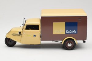 Tempo Hanseat 100 Jahre KaDeWe Minichamps 1:18 0686354688 Diecast - image 4 of 8