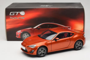Toyota GT86 Red Century Dragon 1:18 CD01 Diecast - image 8 of 8