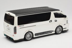 Toyota Hiace Super GL Pearl White Otto 1:18 OT1136 Resin - image 2 of 6