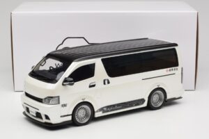Toyota Hiace Super GL Pearl White Otto 1:18 OT1136 Resin - image 6 of 6