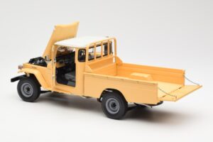 Toyota Land Cruiser Pickup Beige Kyosho 1:18 08958BE Diecast - image 5 of 8