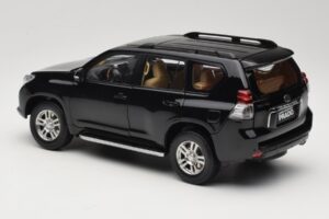 Toyota Land Cruiser Prado J150 Black Paudi Model 1:18 623132-BK Diecast - image 7 of 8