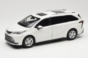 Toyota Sienna XL30 White OEM 1:18 TOYOTA013 Diecast