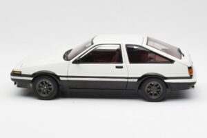 Toyota Sprinter Trueno AE86 New Initial D Movie Legend 1 AUTOart 1:18 78798 Diecast - image 4 of 8