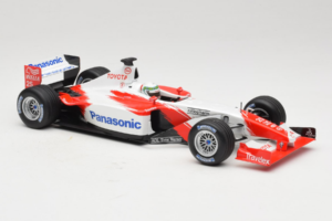 Toyota TF102 #25 A. McNish Panasonic Toyota Racing Showcar 2002 Minichamps 1:18 103020075 Diecast - image 4 of 6
