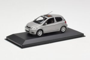 Toyota Yaris XP10 TS Grey Minichamps 1:43 TOYOTA007 Diecast - image 3 of 3