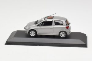 Toyota Yaris XP10 TS Grey Minichamps 1:43 TOYOTA007 Diecast
