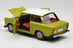 Trabant 601 Green Sun Star 1:18 4289 Diecast - image 5 of 8